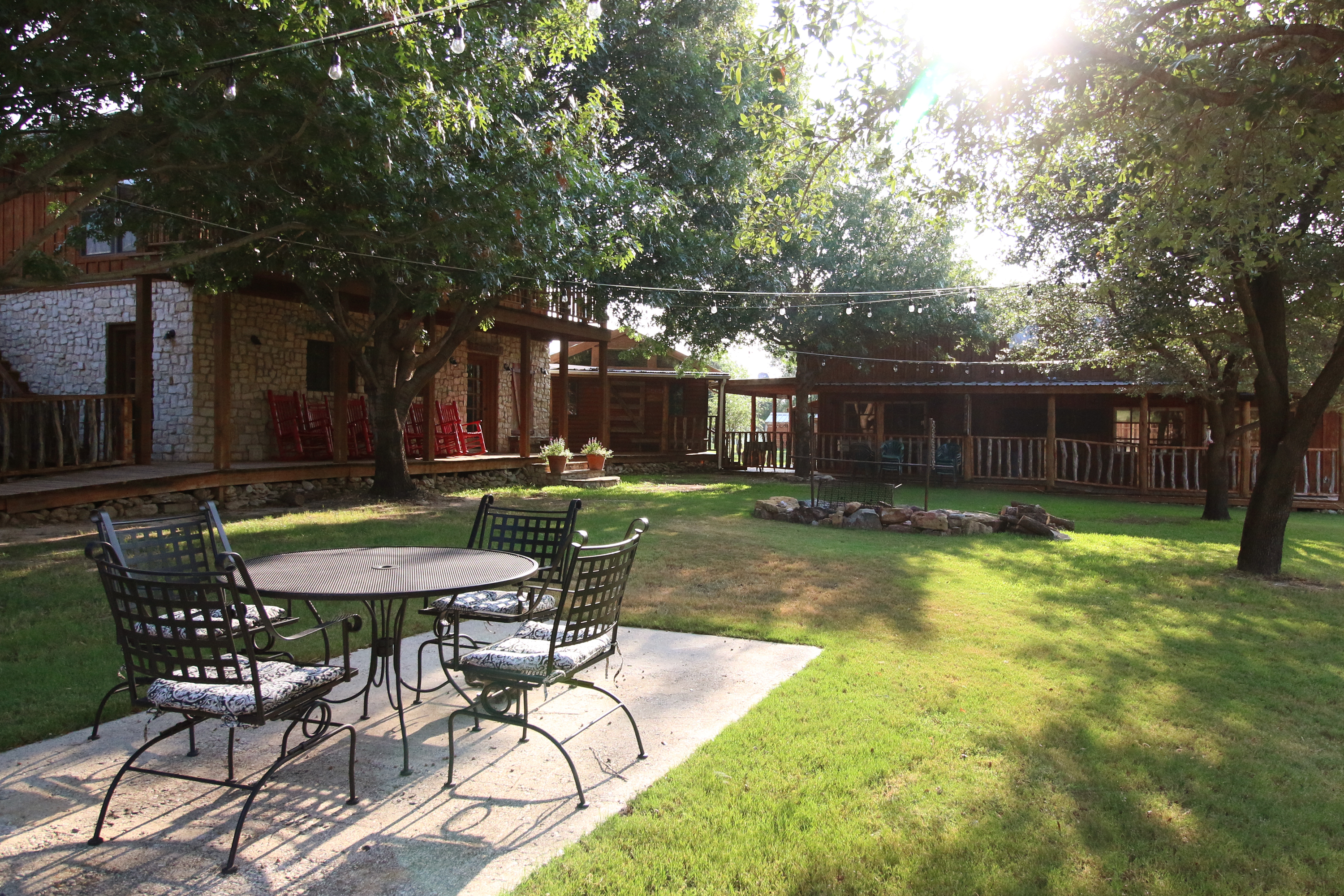 Lucky Spur Ranch – Fire Pit / Courtyard