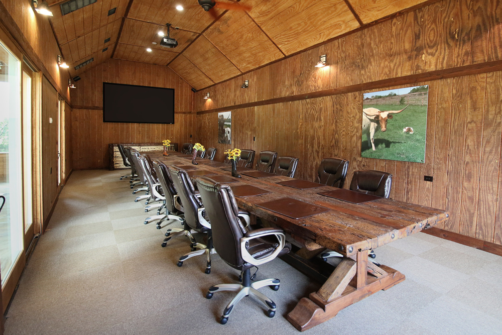 Lucky Spur Ranch – Conference Room