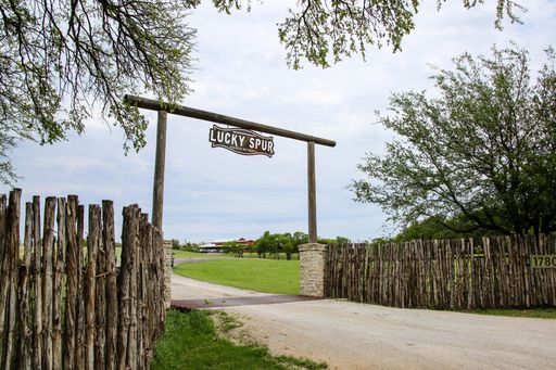 Exclusive Texas Activity Filled Weekend - Lucky Spur Ranch